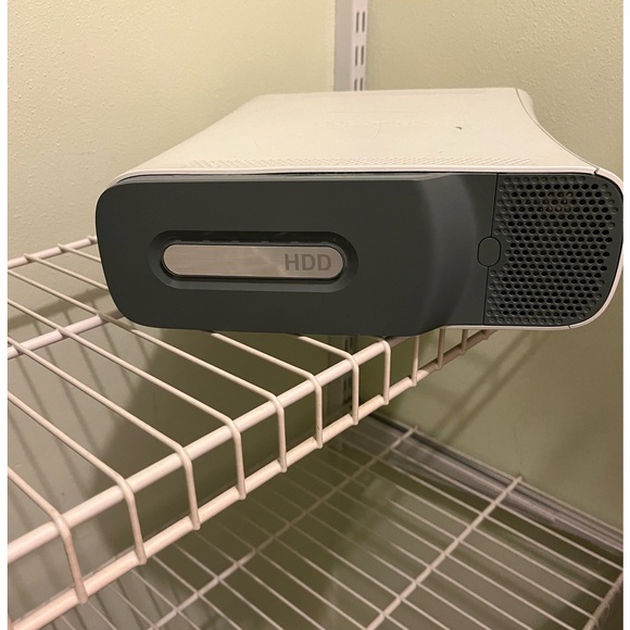 XBOX 360 Console with XBOX Lego’s Dimension game - Picture 4 of 10